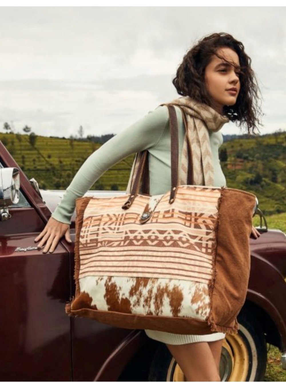 Myra Bag Tan & Cream Patterned Tote